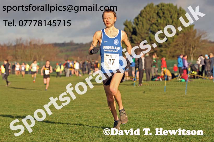 Mens veteran Cathedral Relays, Birtley. Photo:  David T. Hewitson/Sports for All Pics